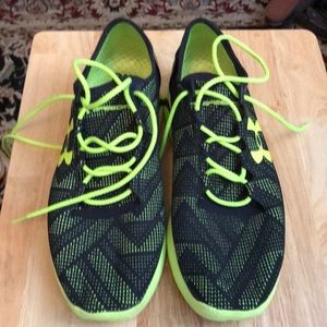 Men’s Under Armour UA Speedform Running Shoes Sz 11.5 US Good Condition!